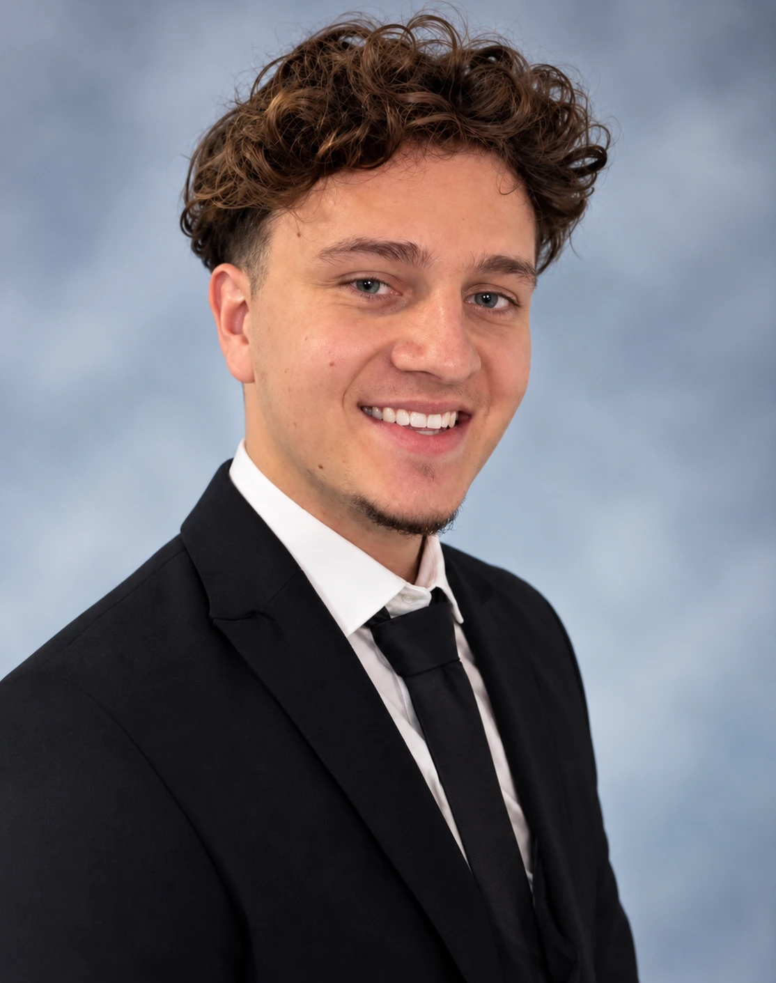 V. Jahiji, Mitgründer von J+R Immobilien